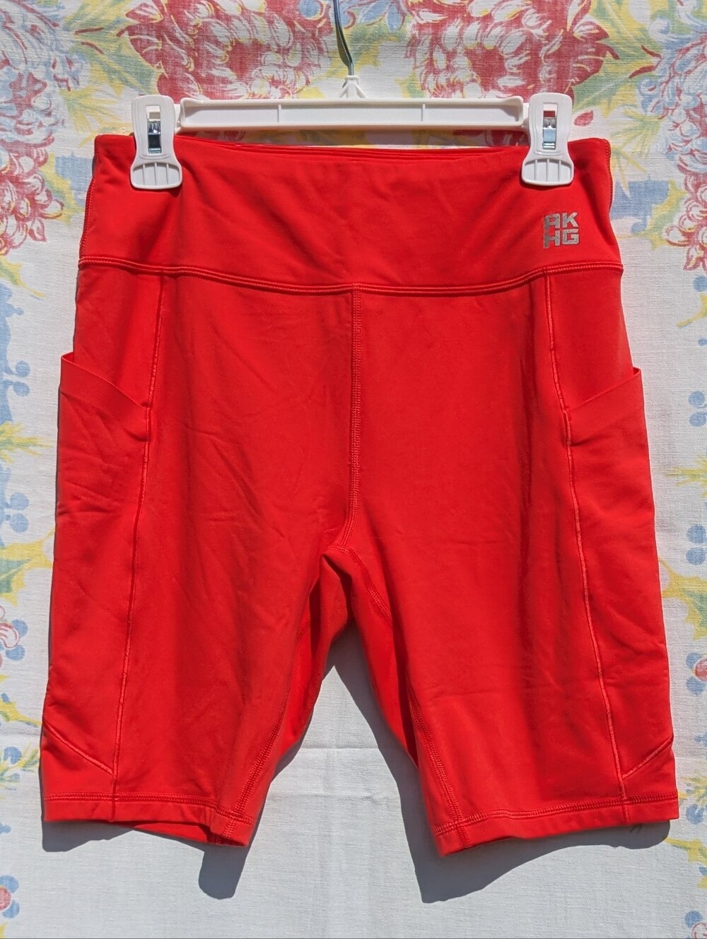 DULUTH AKHG Trail Tech 9" Shorts Sz Small Vermillion